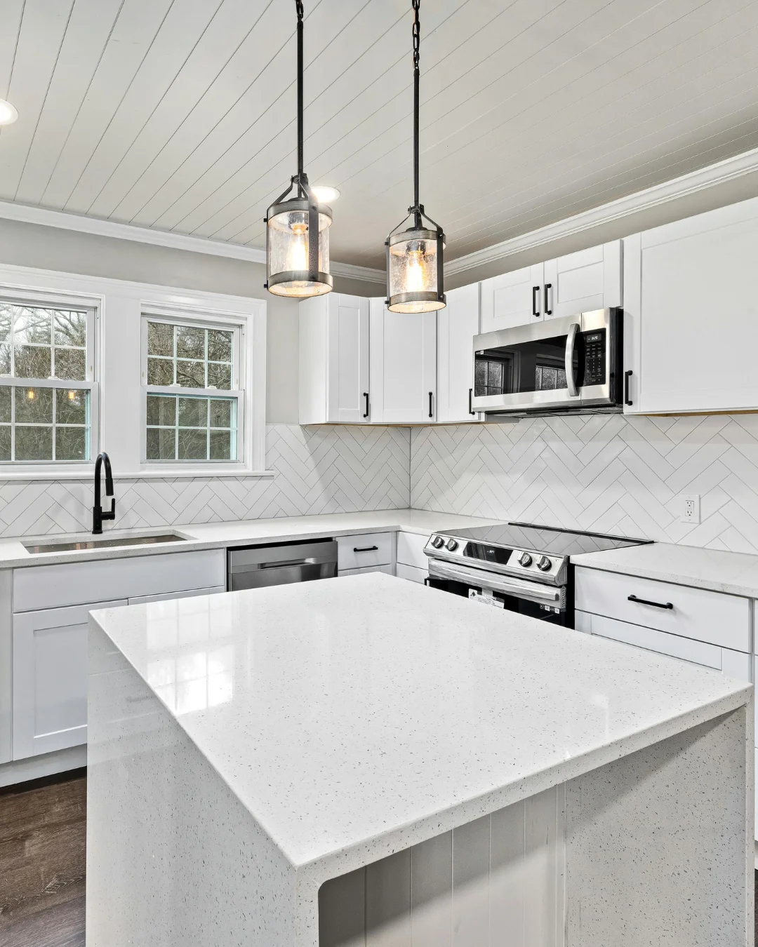 We create functional, elegant kitchens designed around your lifestyle. From custom cabinetry and spacious countertops to smart storage and thoughtful lighting, we build kitchens that become the true heart of your home.